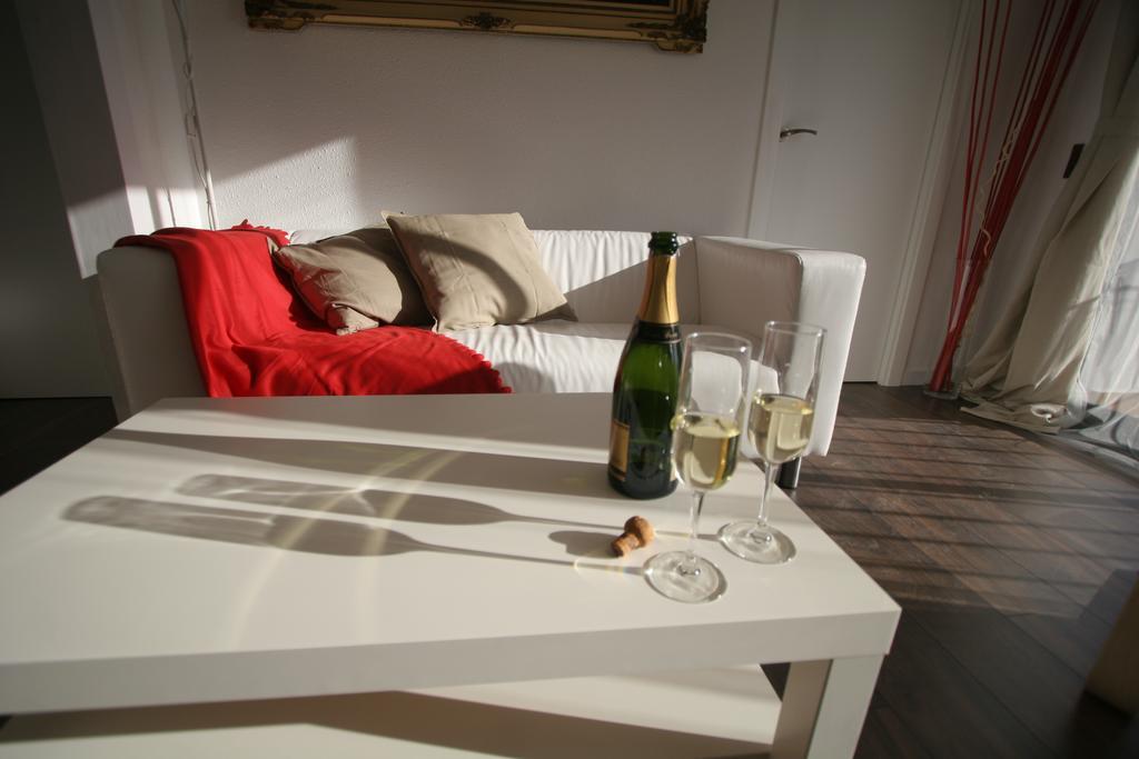 Near Clot & Sagrada Familia Apartment Barcelona Kamer foto