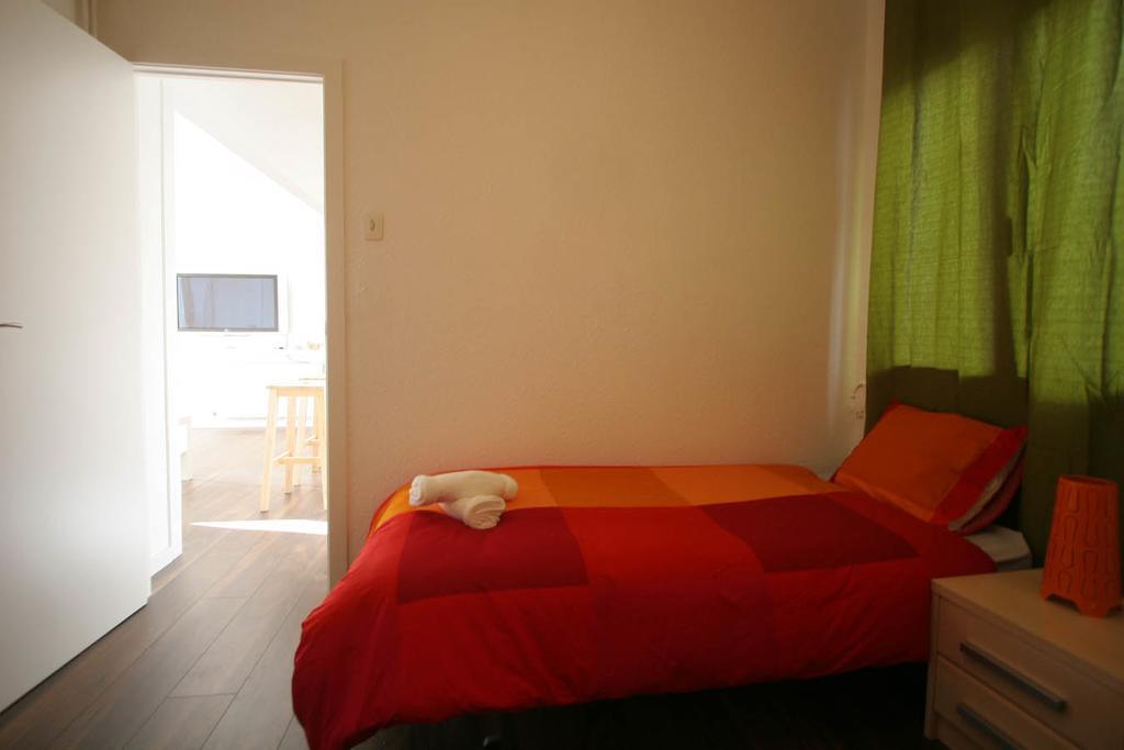 Near Clot & Sagrada Familia Apartment Barcelona Buitenkant foto